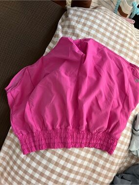 Lululemon shorts size 6